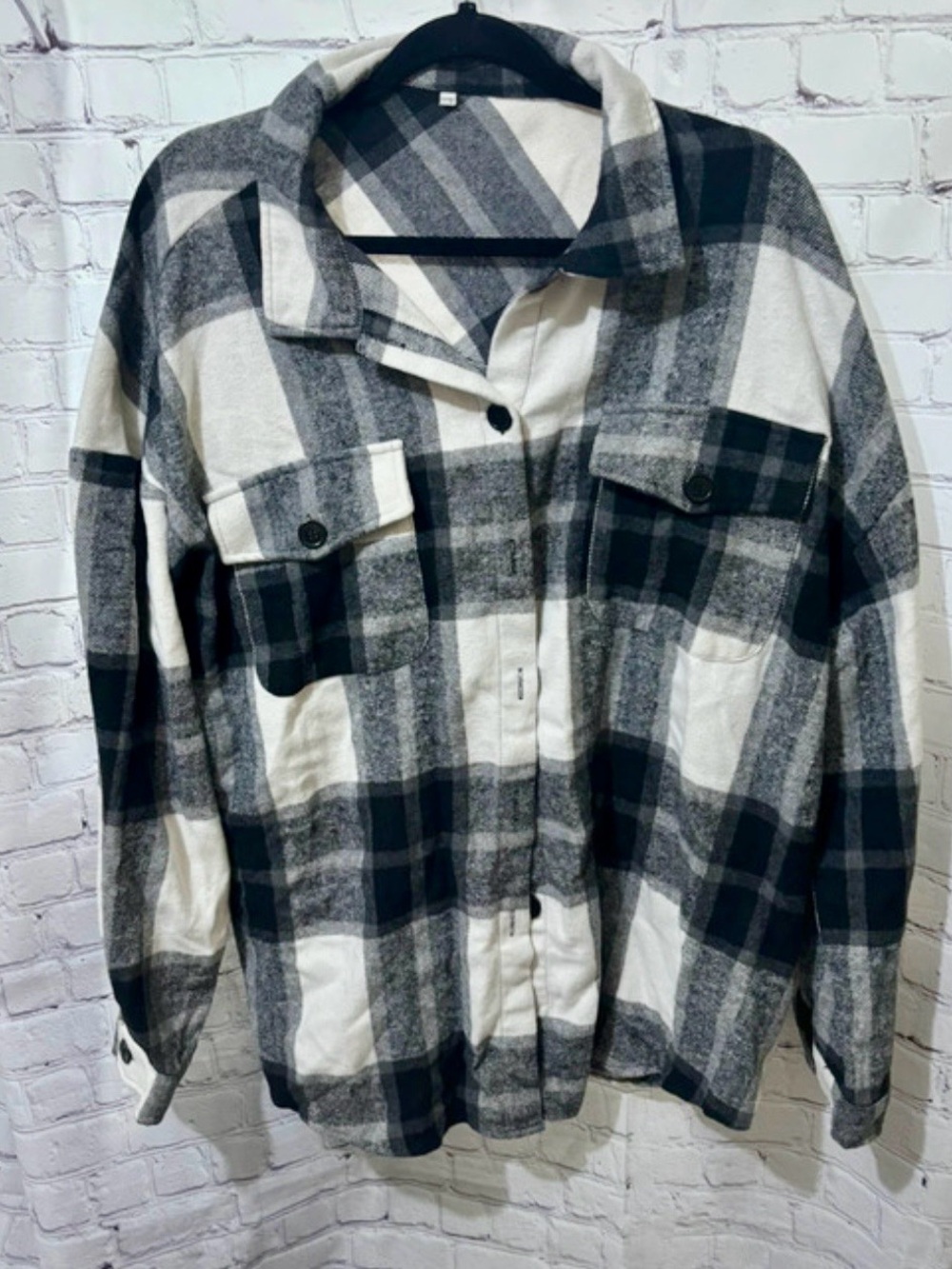 Womens Black & White Plaid Button-Up Shirt Jacket